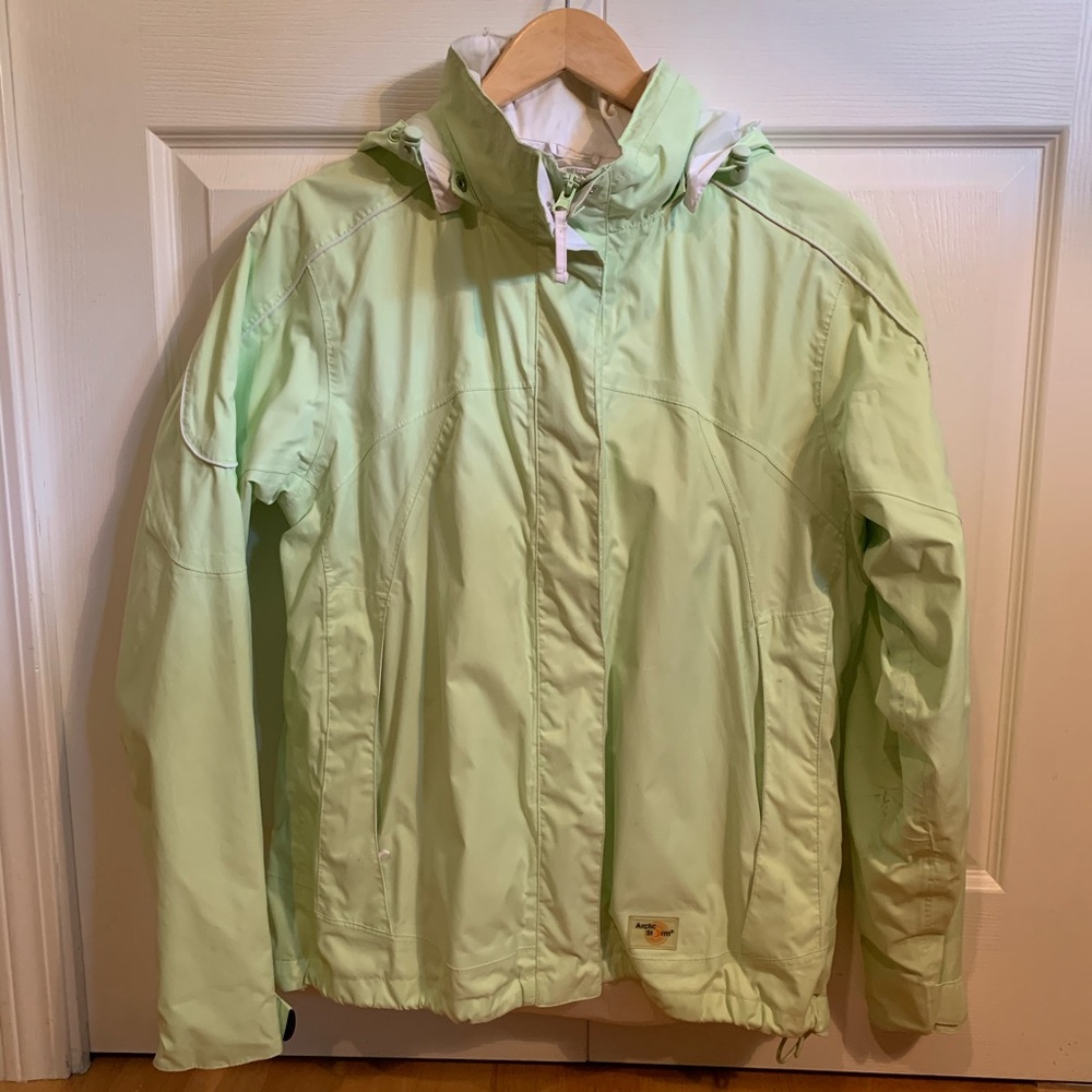 Rain jacket, light weight